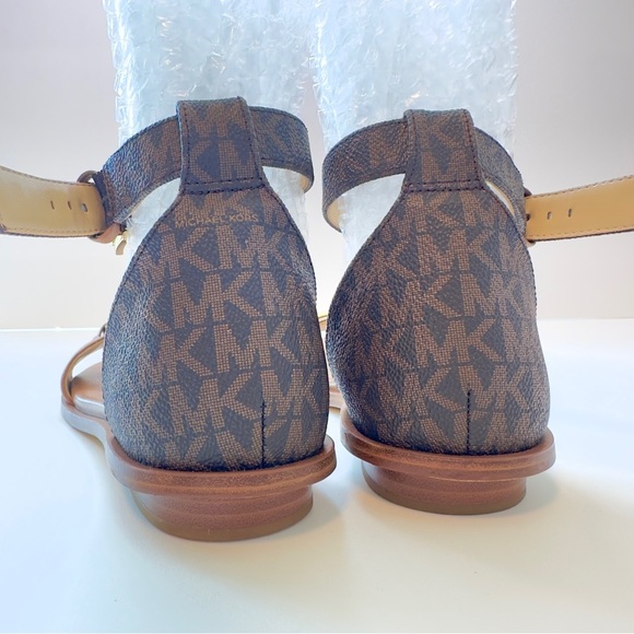 Like new! Michael Kors Camila Logo Trim Sandals – Size 6.5M - Picture 7 of 10